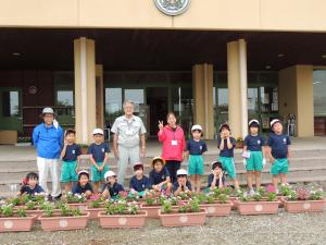 さくら小学校記念撮影