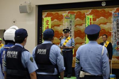 交通安全出発式の様子