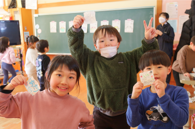 当たりくじを引いた1年生3人