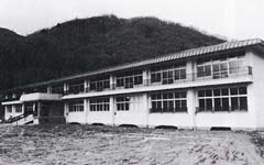 桧原小中学校