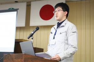 渡邉隊員の発表の様子