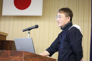 佐藤隊員の発表の様子