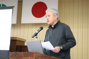 小藪隊員の発表の様子